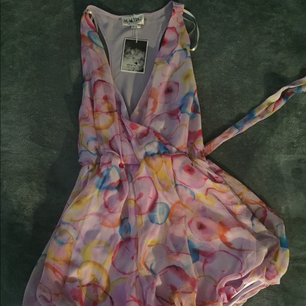 Romper - Picture 2 of 3